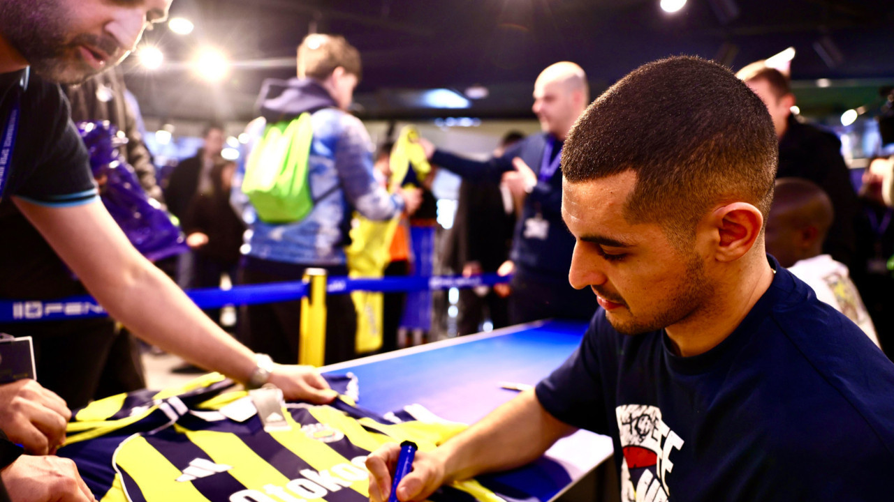 Kante ve Levent imza gününde taraftarlarla buluştu