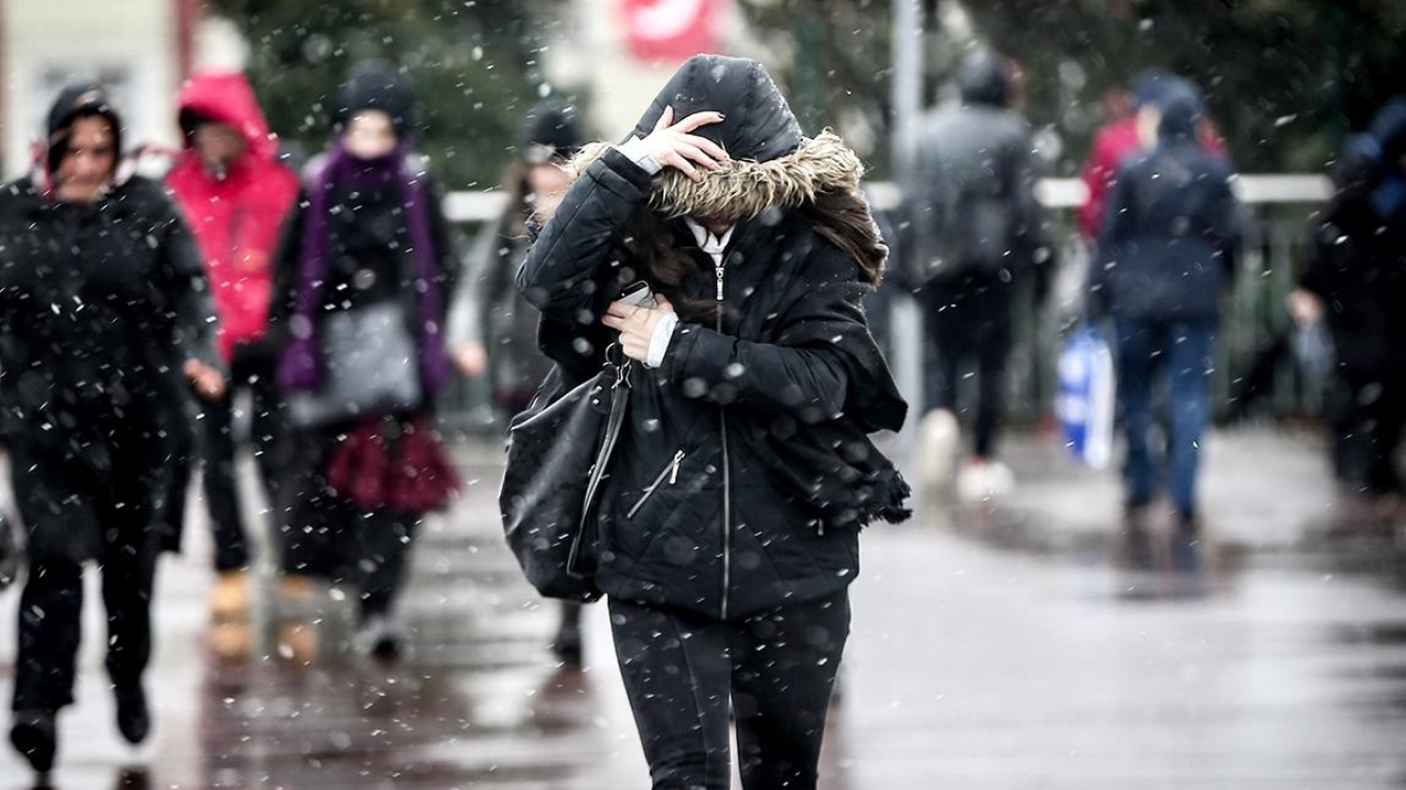 Türkiye buz kesecek: Nisan'da kar sürprizi