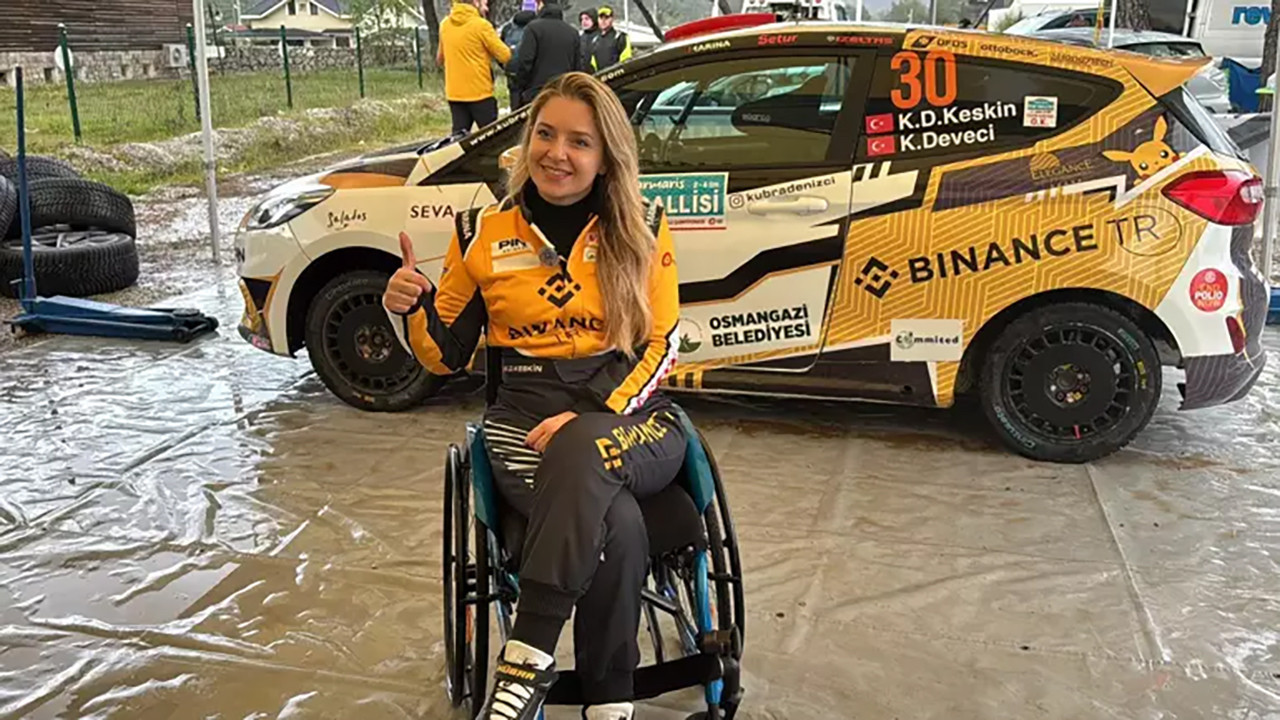 Hızın sultanı engel tanımıyor! Kübra Denizci Keskin'den çifte derece...