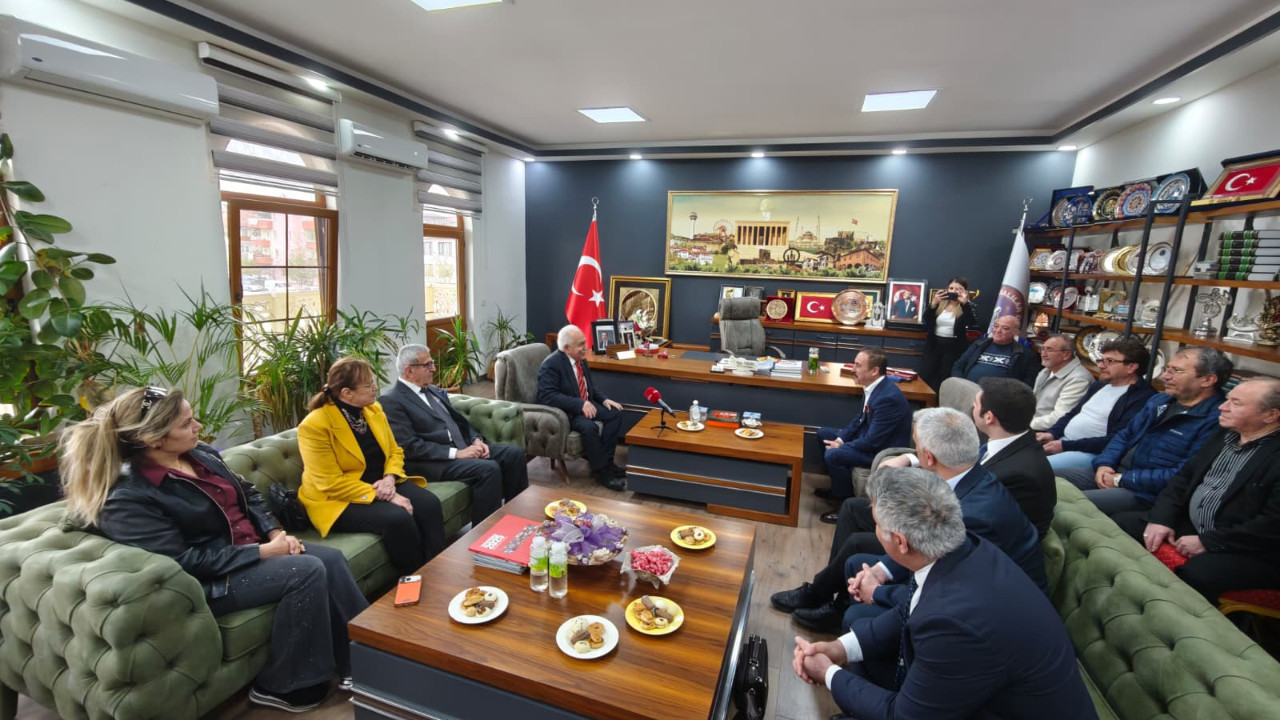 Perinçek'ten Ankaralılar Derneğine ziyaret