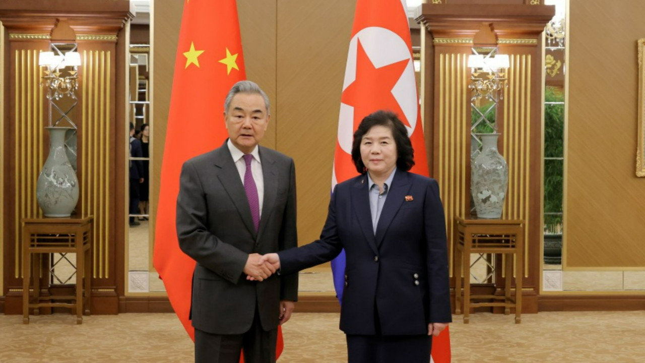 Çin Dışişleri Bakanı Wang Yi Kore'de: 'KDHC-Çin dostluğunu korumak değişmez tutumumuzdur'