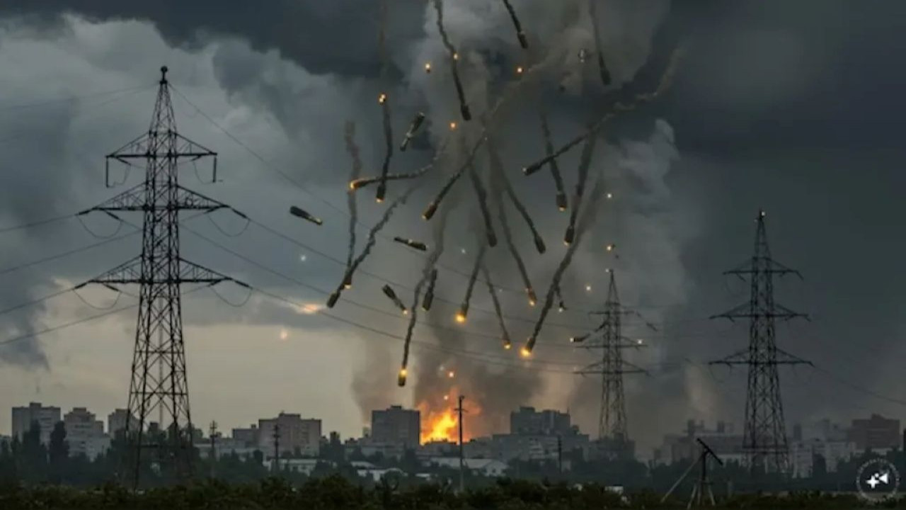 Kim Jong-un cephaneliği genişletiyor: 'Karartma' bombası test edildi