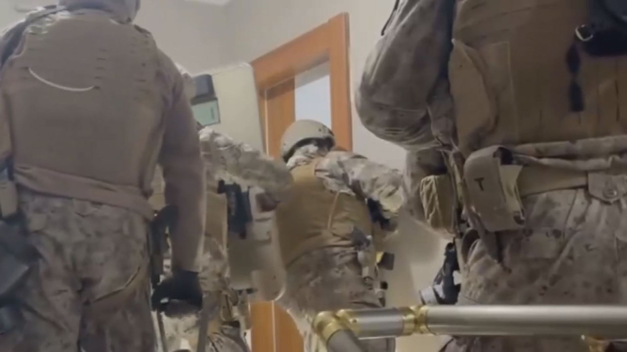 Suç örgütü operasyonunda 18 gözaltı! Çok sayıda mühimmat ele geçirildi