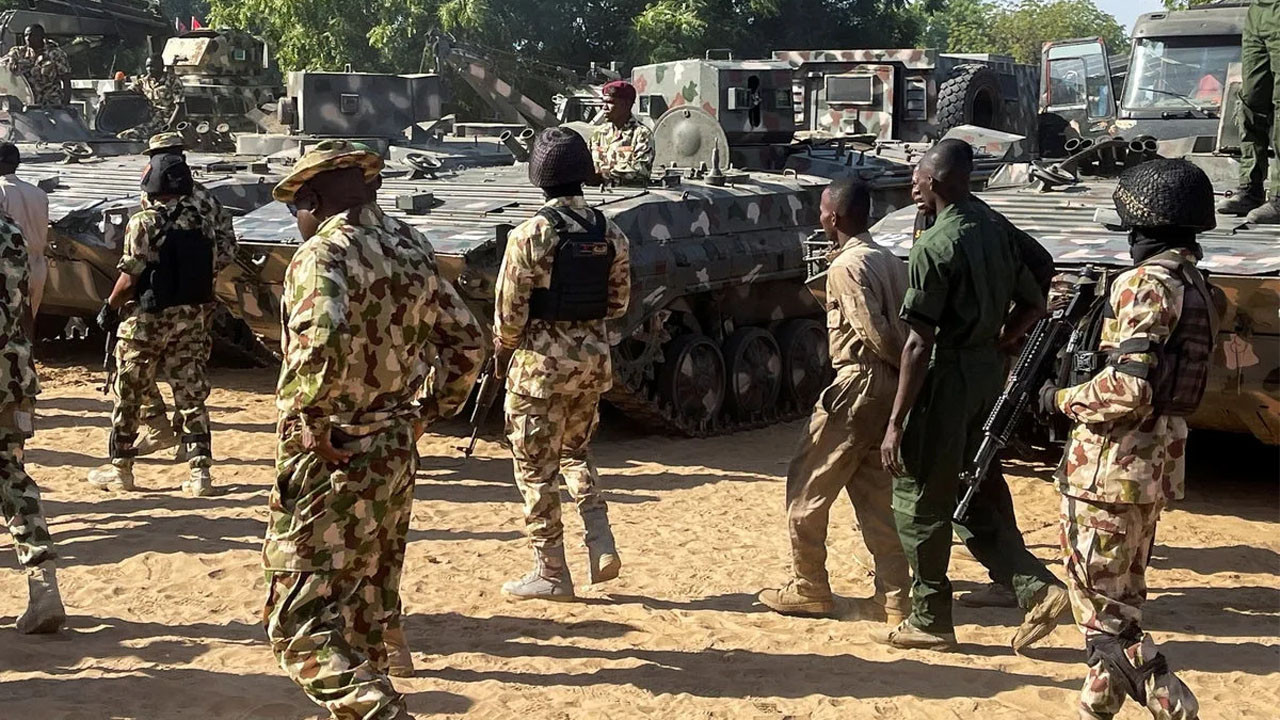 Tam 44 kişi yaşamını yitirdi! 8 köye silahlı saldırı