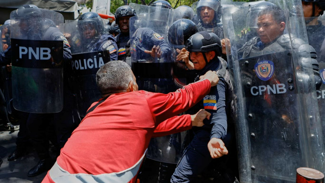 Venezuela'da sendikalar maaş artışı talebiyle sokakta