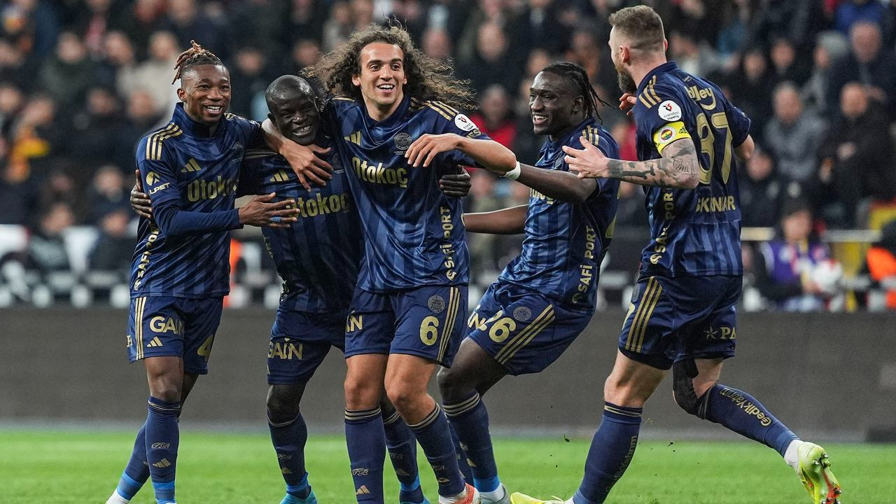 Fenerbahçe, Kayseri'de rahat kazandı