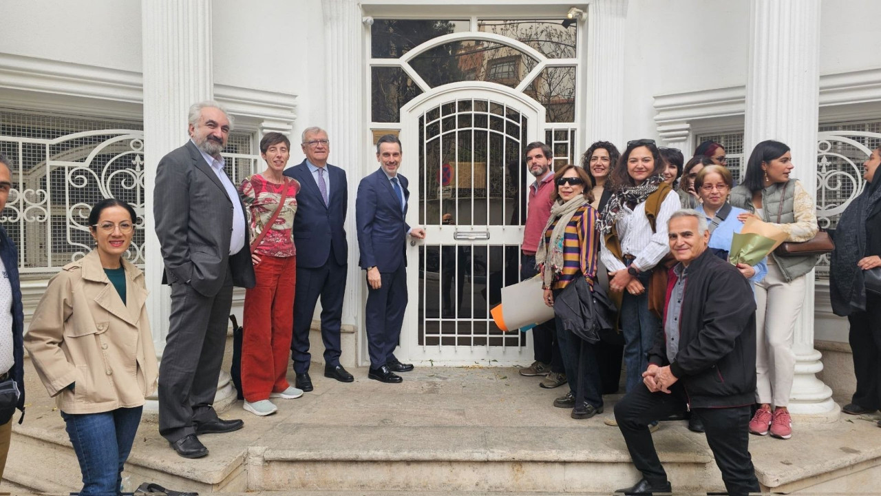 Tahran’da İspanyol diplomasisi yeniden başladı! Büyükelçi geri döndü