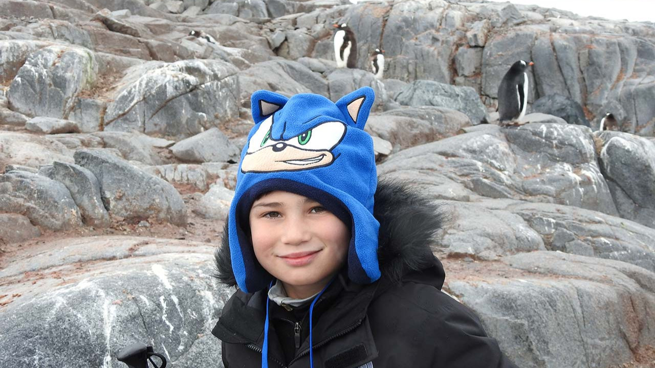 Antarktika’ya ayak basan en genç Türk! Beyaz kıtanın minik kaşifi