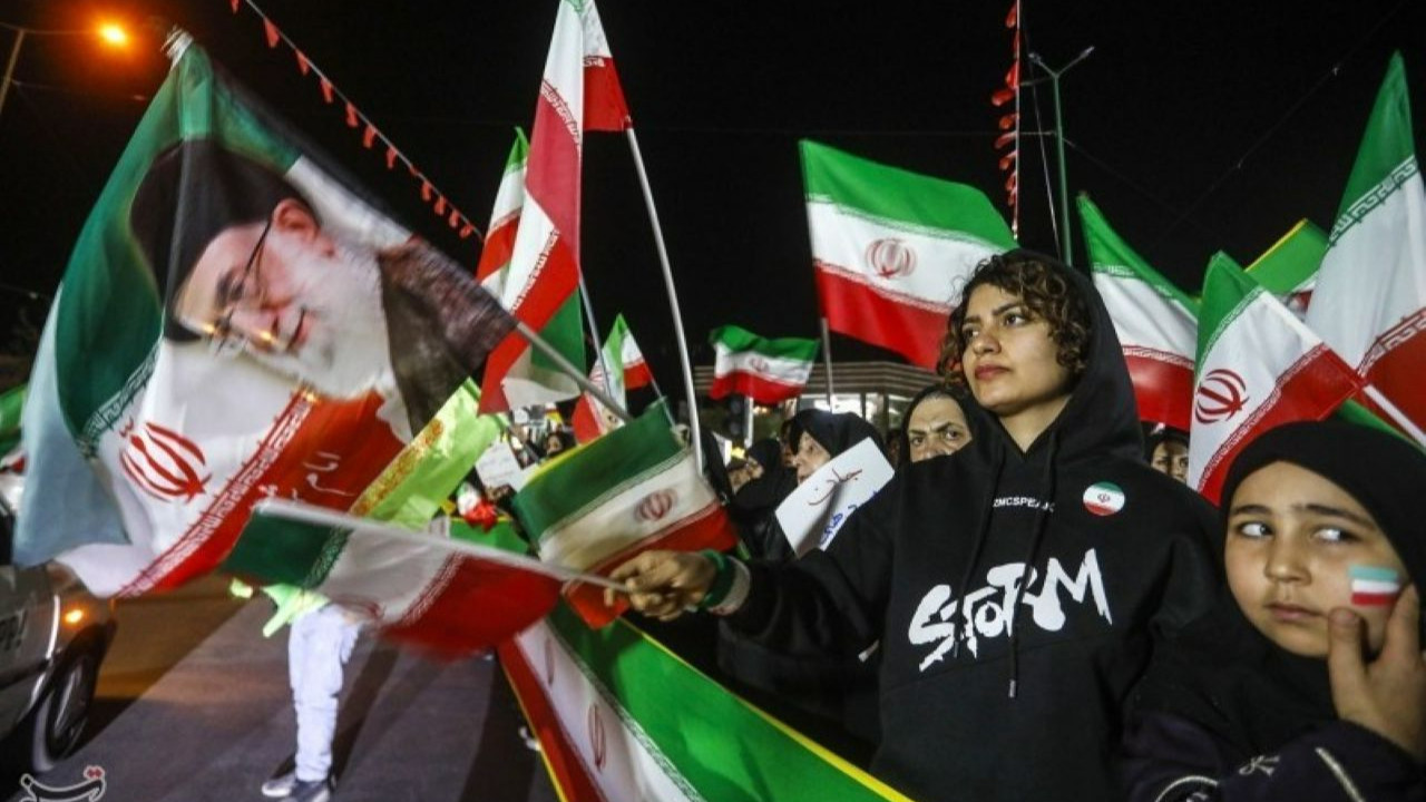 CIA-MOSSAD'ın oyununu onlar bozdu: İranlı kadınlar Aydınlık'a anlattı