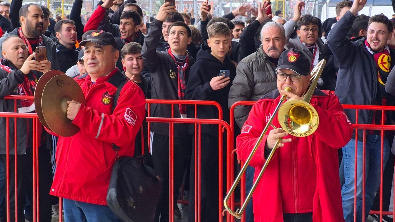 Bando EsEs’in efsane tezahüratı: ‘Espana Cani’nin 20 yıllık hikayesi