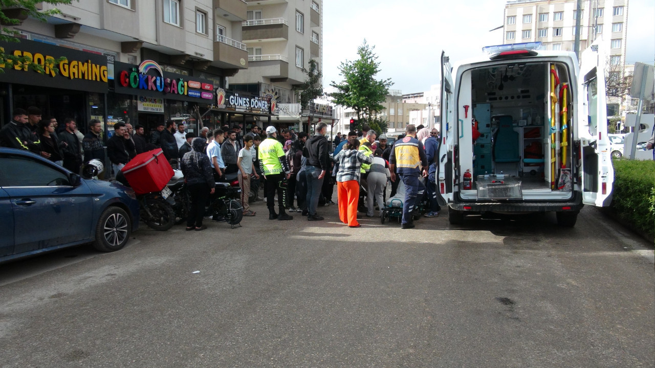 Kilis'te motosiklet bebek arabasına çarptı! 2 yaralı var