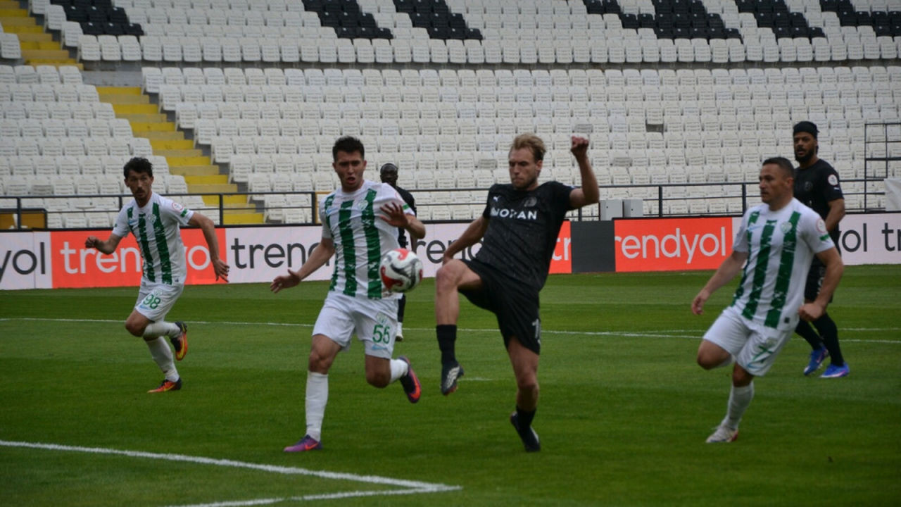 Manisa FK kazandı, Serikspor küme düştü