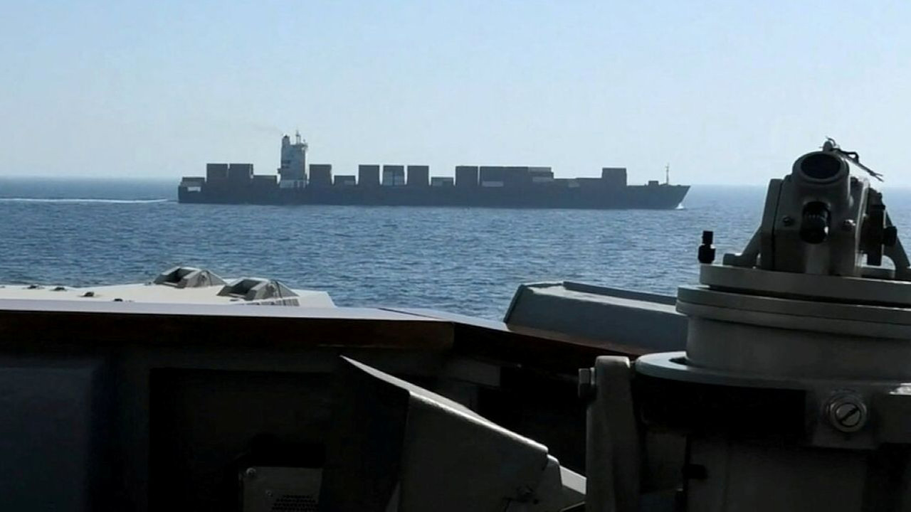 İran Umman Denizi'nde konteyner gemisine ateş açtı: 'Uyarıları dikkate almadı'