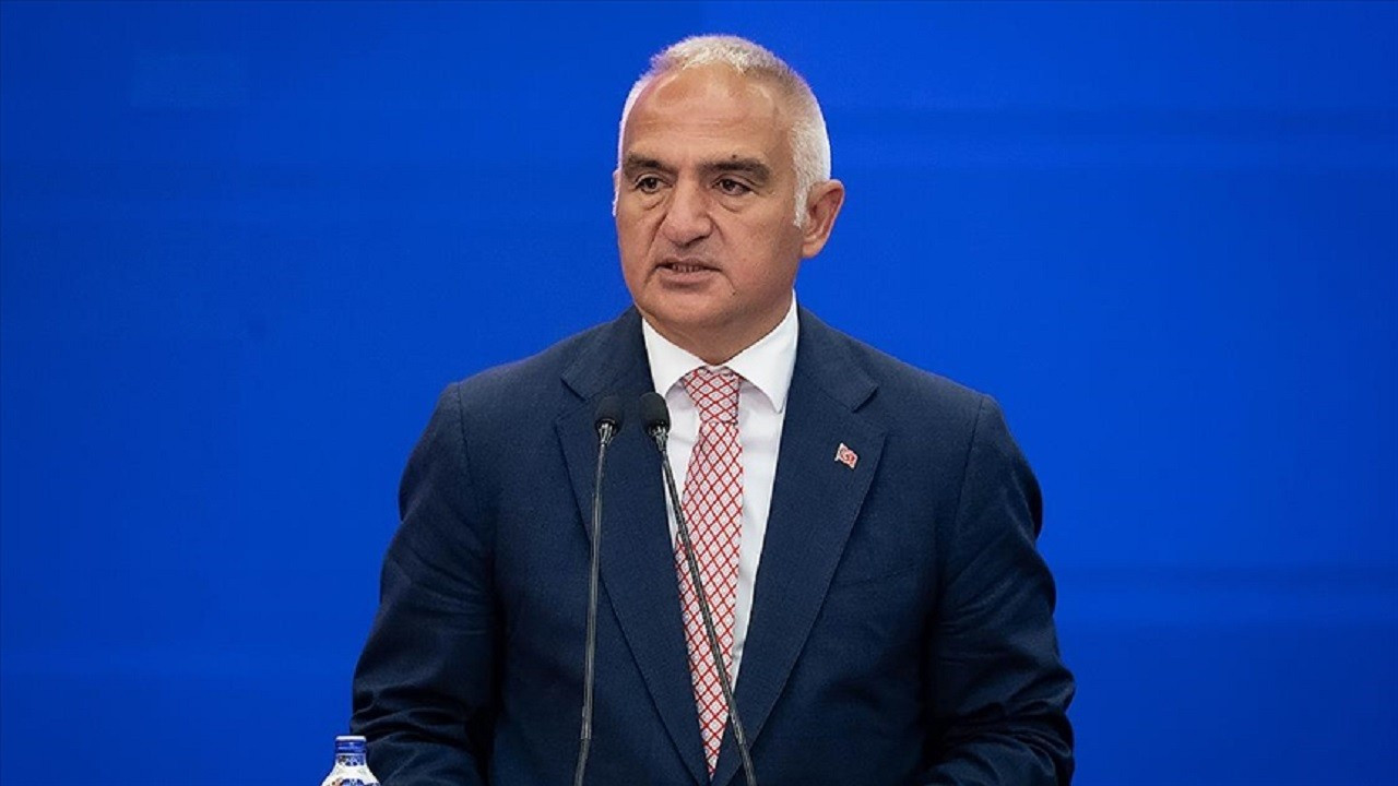 Denizli'de 2 metrelik 'Athena' heykeli bulundu! Bakan Ersoy duyurdu