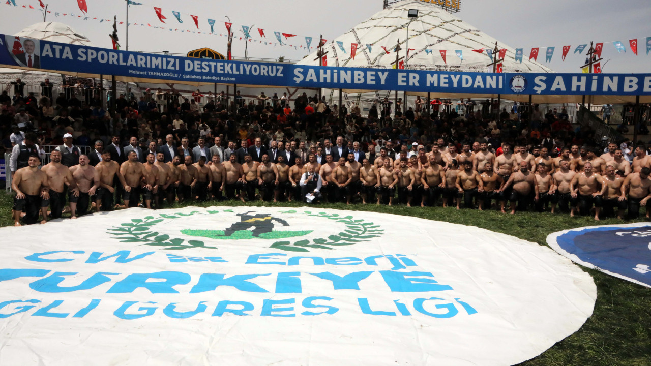 Geleneksel yağlı güreş müsabakaları Gaziantep’te başladı