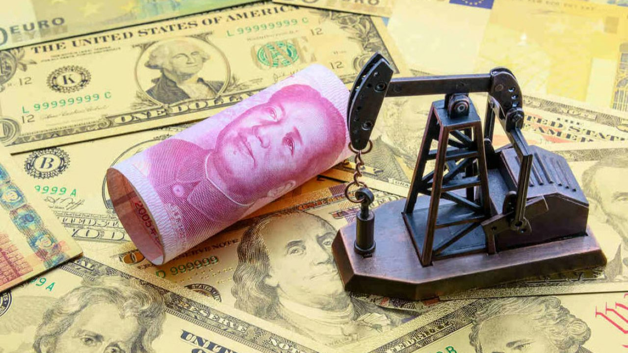 Çinli Uzman: Dolar için 'Petroyuan'dan daha derin bir değişim kapıda