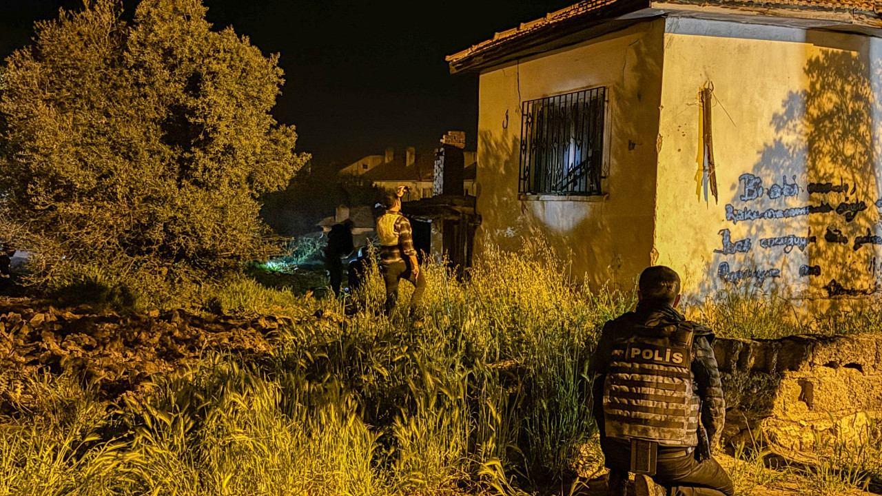 Uşak’ta polis ekibine silahlı saldırı: İki polis memuru yaralandı