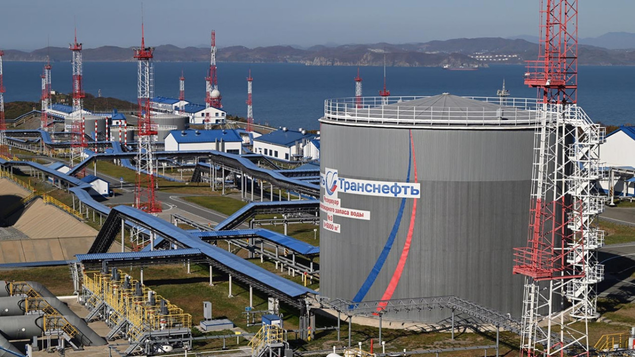 Rusya transit petrol vanasını kapattı: Almanya'yı ne bekliyor?