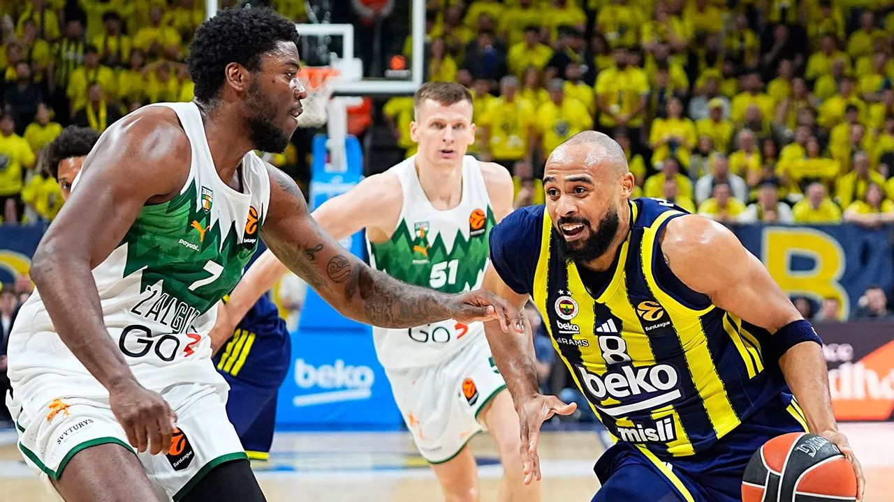 Fenerbahçe Beko, Zalgirisi'i sahasında 89-78 mağlup etti
