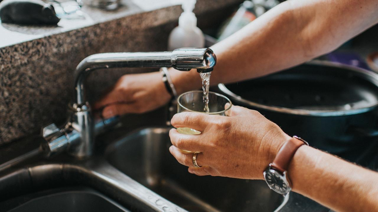 Türkiye'de musluk suyu içilebilen iller belli oldu! Bakın şehriniz listede mi