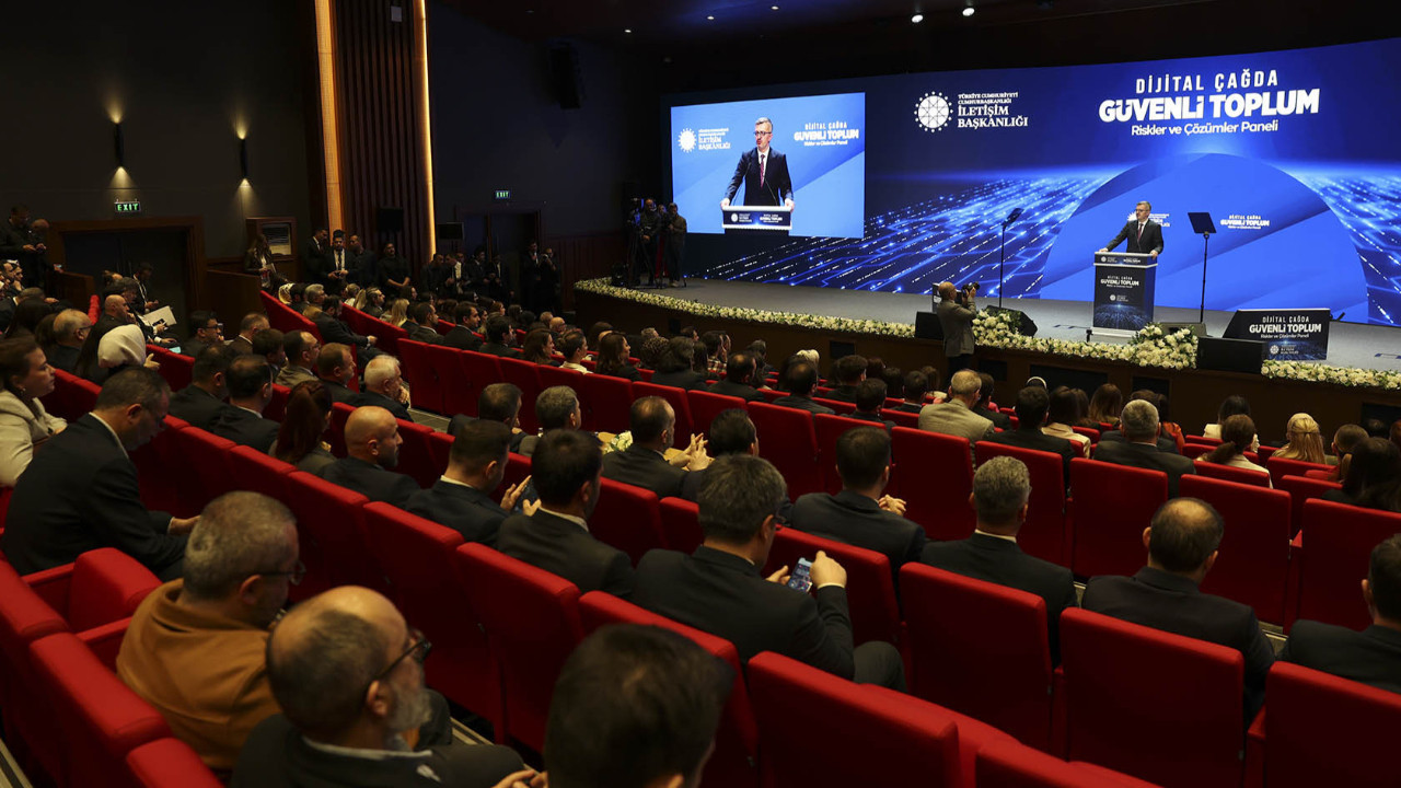 Dijital riskler ve çözümler bu panelde konuşuldu ‘En kritik savunma hattı aile’