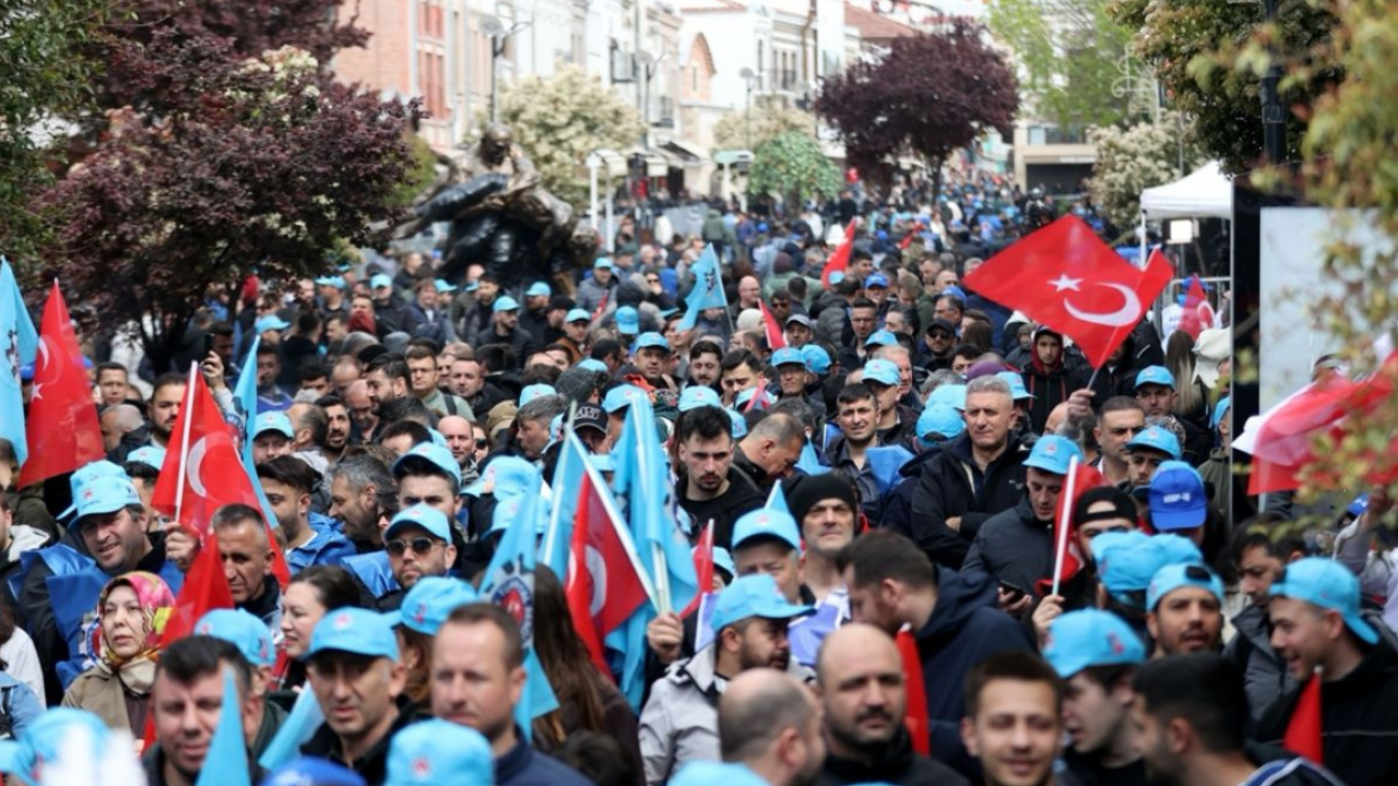 1 Mayıs’ta işçilerden ortak ses: Emek mücadelesi vatan mücadelesidir