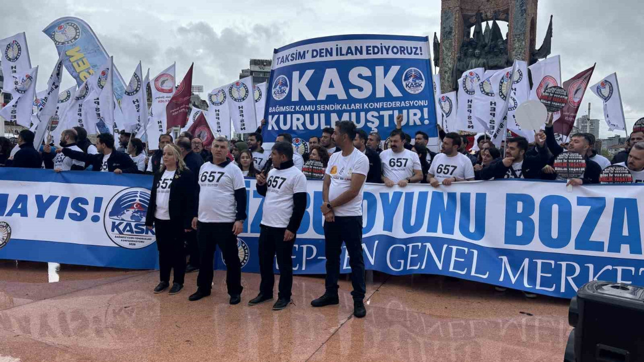 Hep-Sen'den Taksim'de 1 Mayıs kutlaması