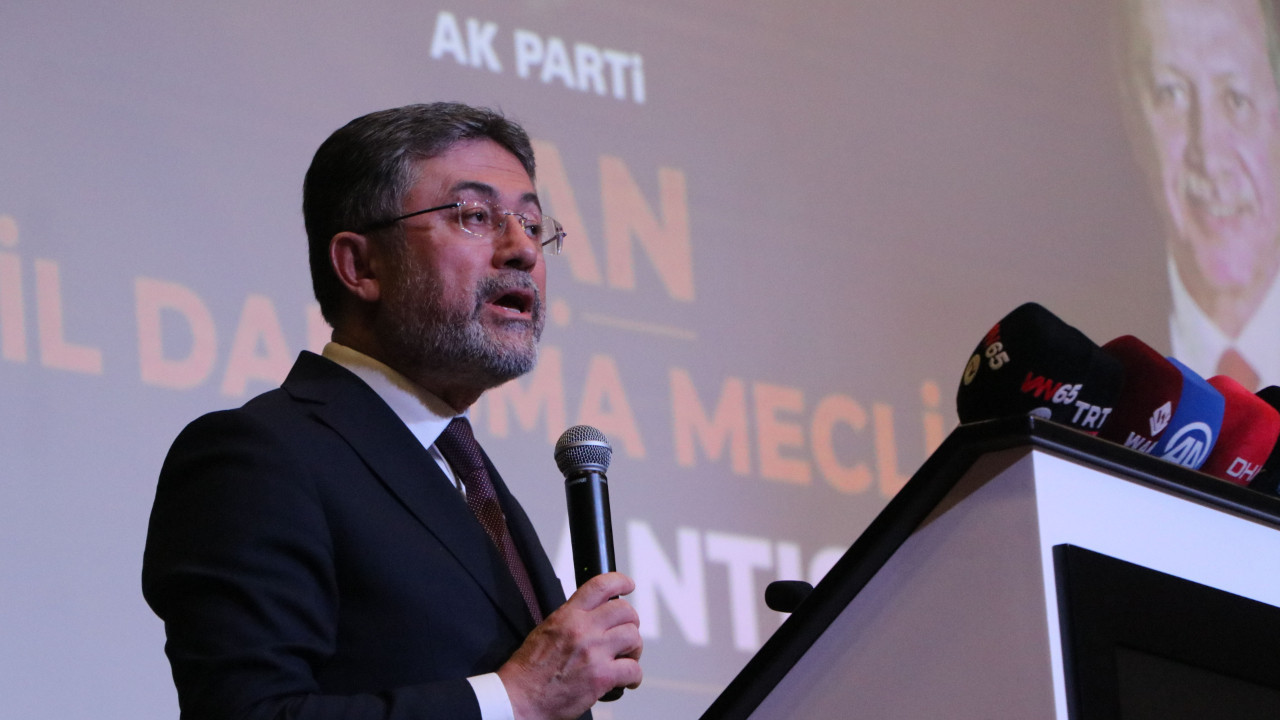 Bakan Yumaklı Van'dan duyurdu: Hem sürülerimizi artırmak hem de kaliteli üretim yapmak istiyoruz