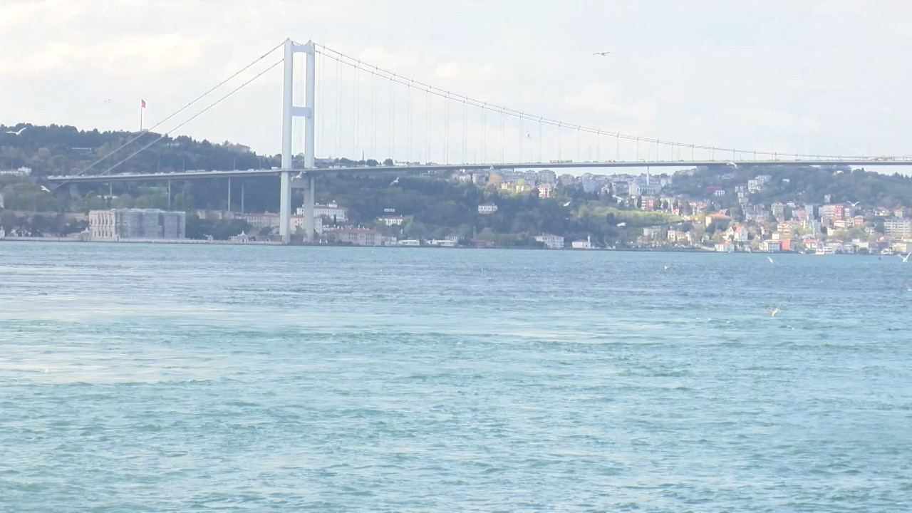 İstanbul Boğazı yat yarışları nedeniyle gemi trafiğine kapatıldı