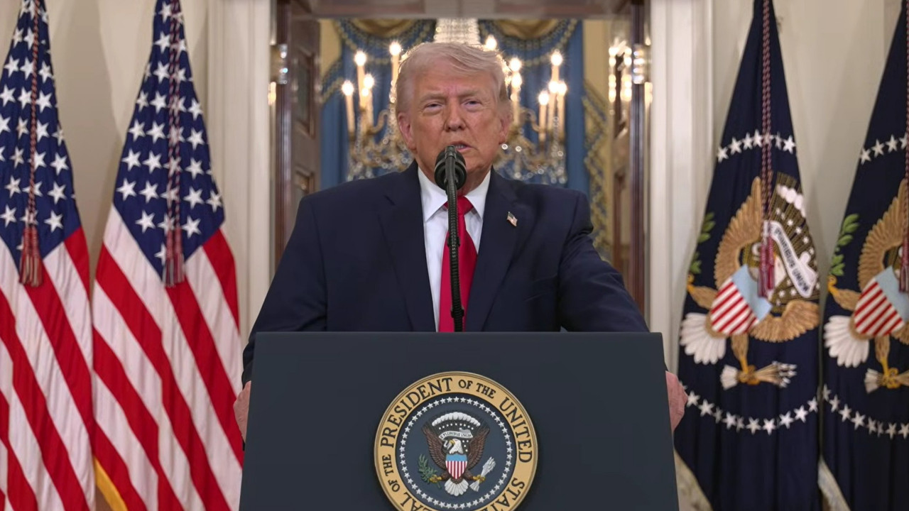 Trump'tan AB'ye yüzde 25 gümrük vergisi darbesi: 'Ticaret anlaşmasına uymuyorlar'