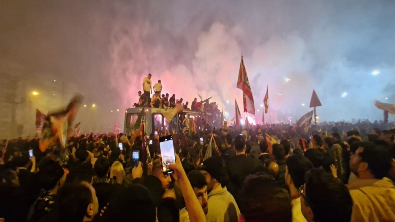 Diyarbakır’da olaylı şampiyonluk kutlaması: 11 yaralı, 10 gözaltı!