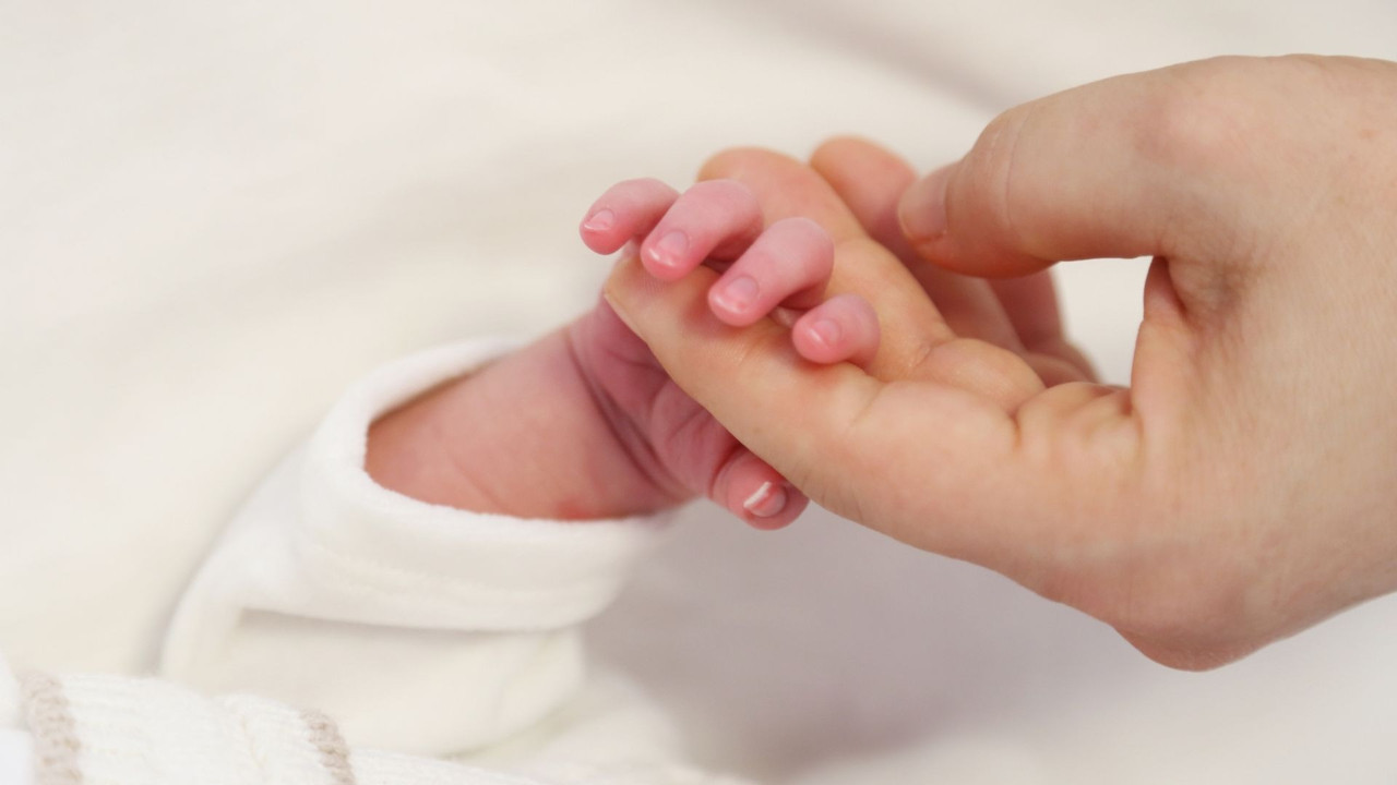 Doğum izni başvuruları başladı! Bakanlık şartları ve tarihleri açıkladı