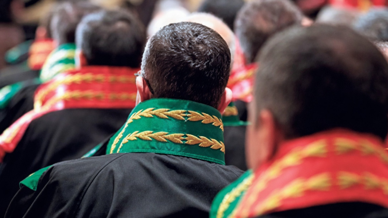Hakim ve savcılar bu kararnameyi bekliyor