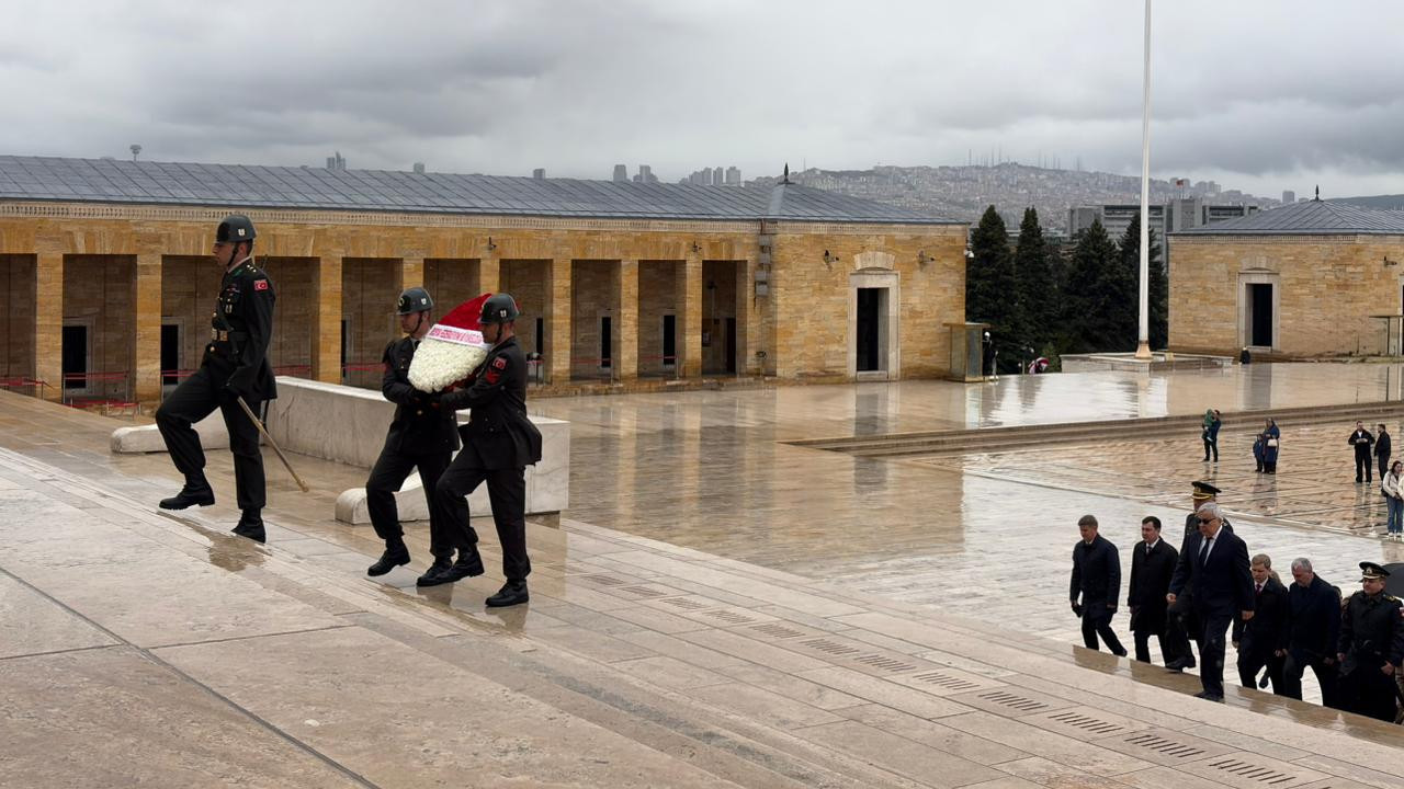 Rusya'nın Türkiye Büyükelçisi Vershinin Anıtkabir'de! 'Her türlü çabayı göstereceğim'