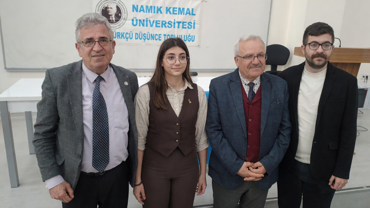 Üniversiteli gençler Türk aydınlanmasını konuştu
