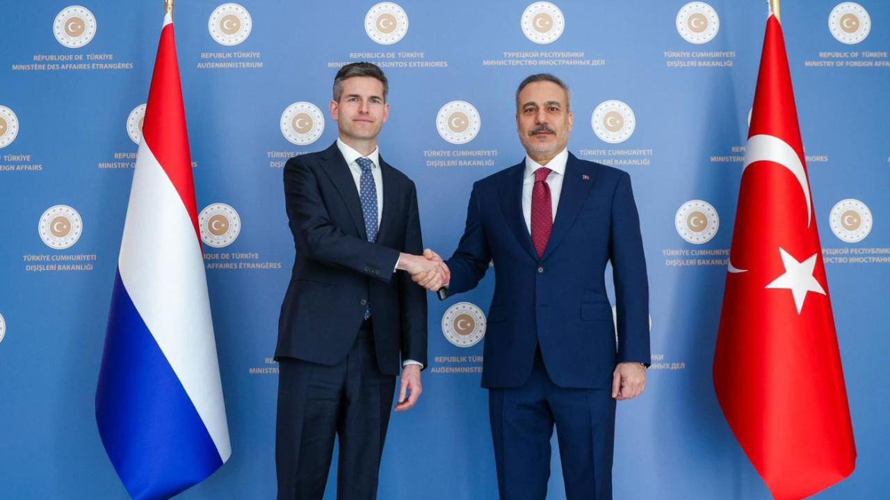 Bakan Fidan, Hollandalı mevkidaşı Berendsen ile telefonda görüştü