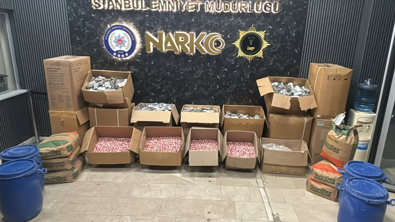 İstanbul'da zehir hattına baskın: Bir milyon hap ele geçirildi