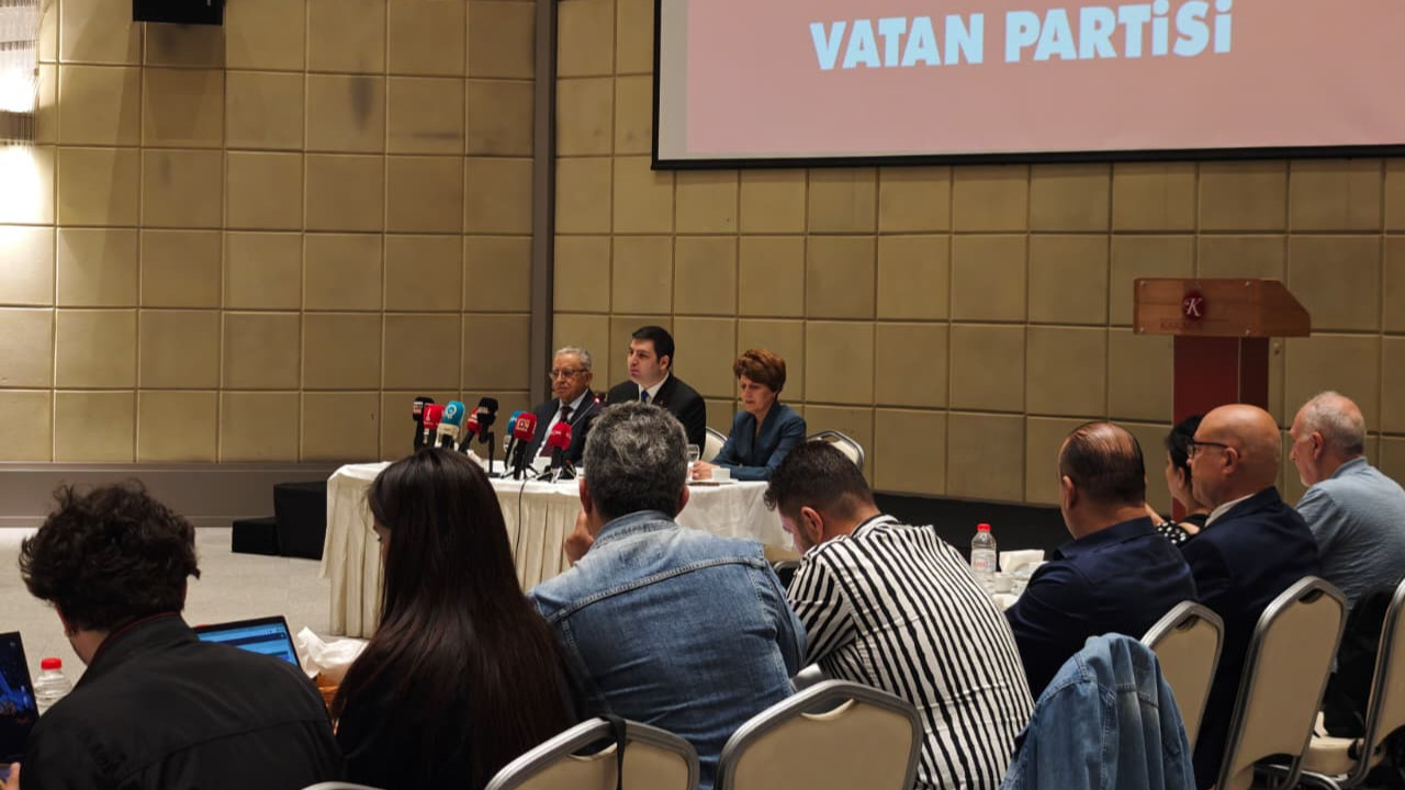 Vatan Partisi Genel Sekreteri Özgür Bursalı: Ankara'daki zirve NATO'nun ölüm toplantısı olacak