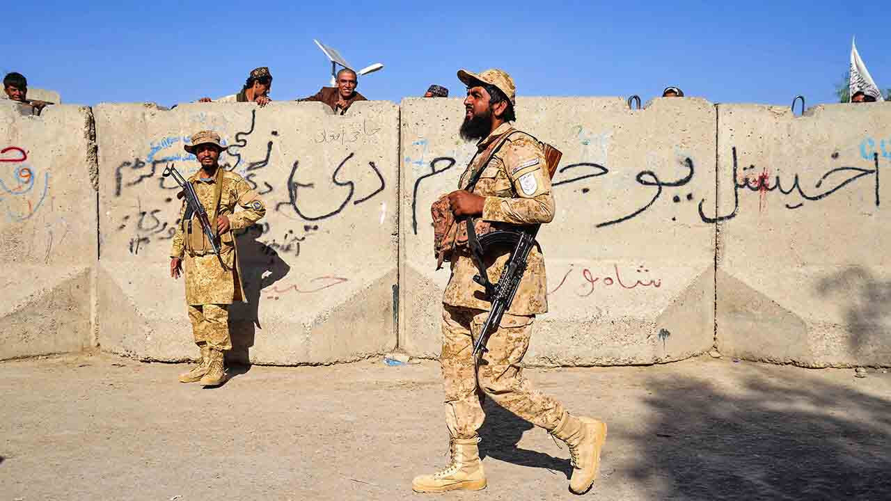 Gerginlik bir türlü dinmiyor! Afganistan'dan Pakistan'ın iddiasına sert yanıt