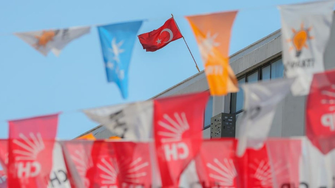 CHP'den ayrılan 16 belediye başkanı AK Parti’ye geçti