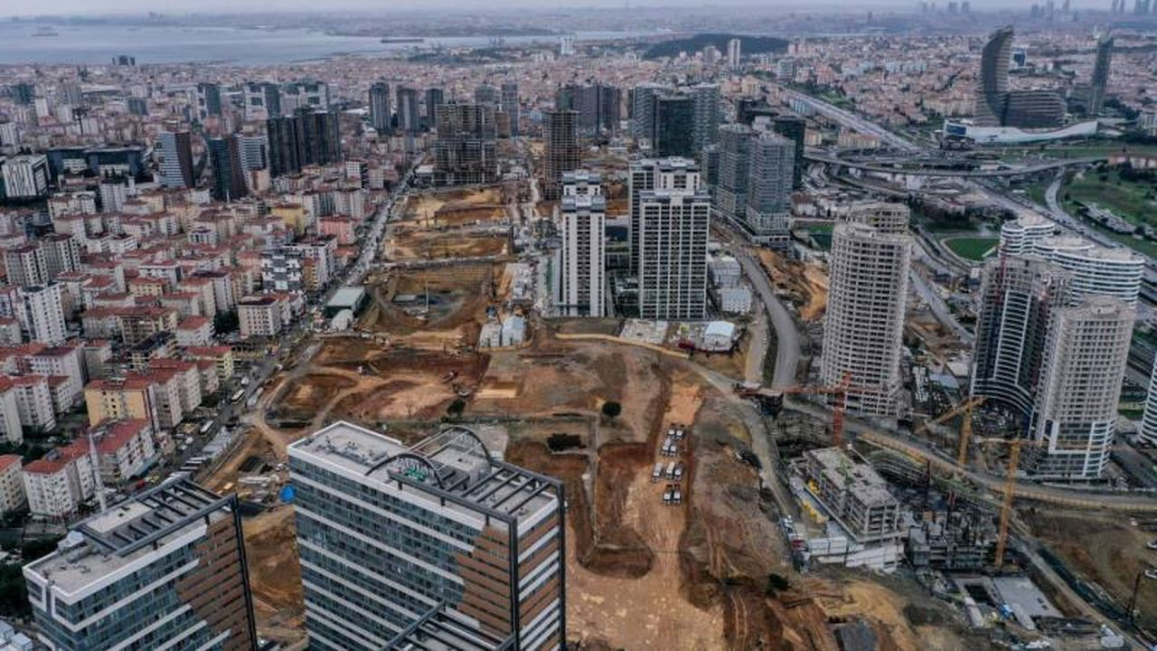 Mimar Eraydın: Türkiye'de kentsel dönüşüm artık ertelenemez bir zorunluluk