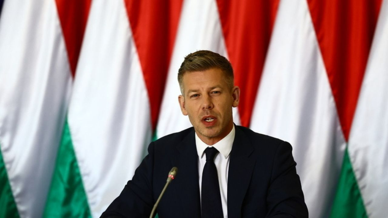 Macaristan'da Başbakan Magyar Cumhurbaşkanı'nı istifaya çağırdı