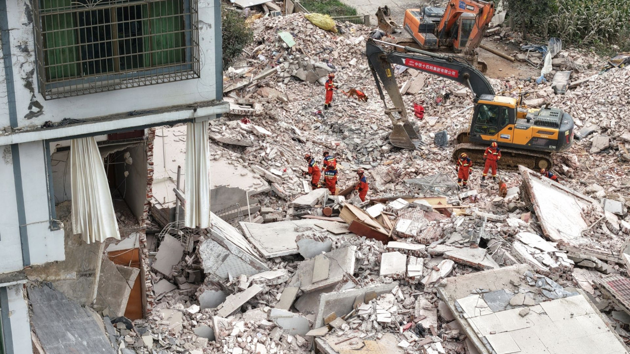 Çin’de 5.2 büyüklüğünde deprem: 2 kişi hayatını kaybetti