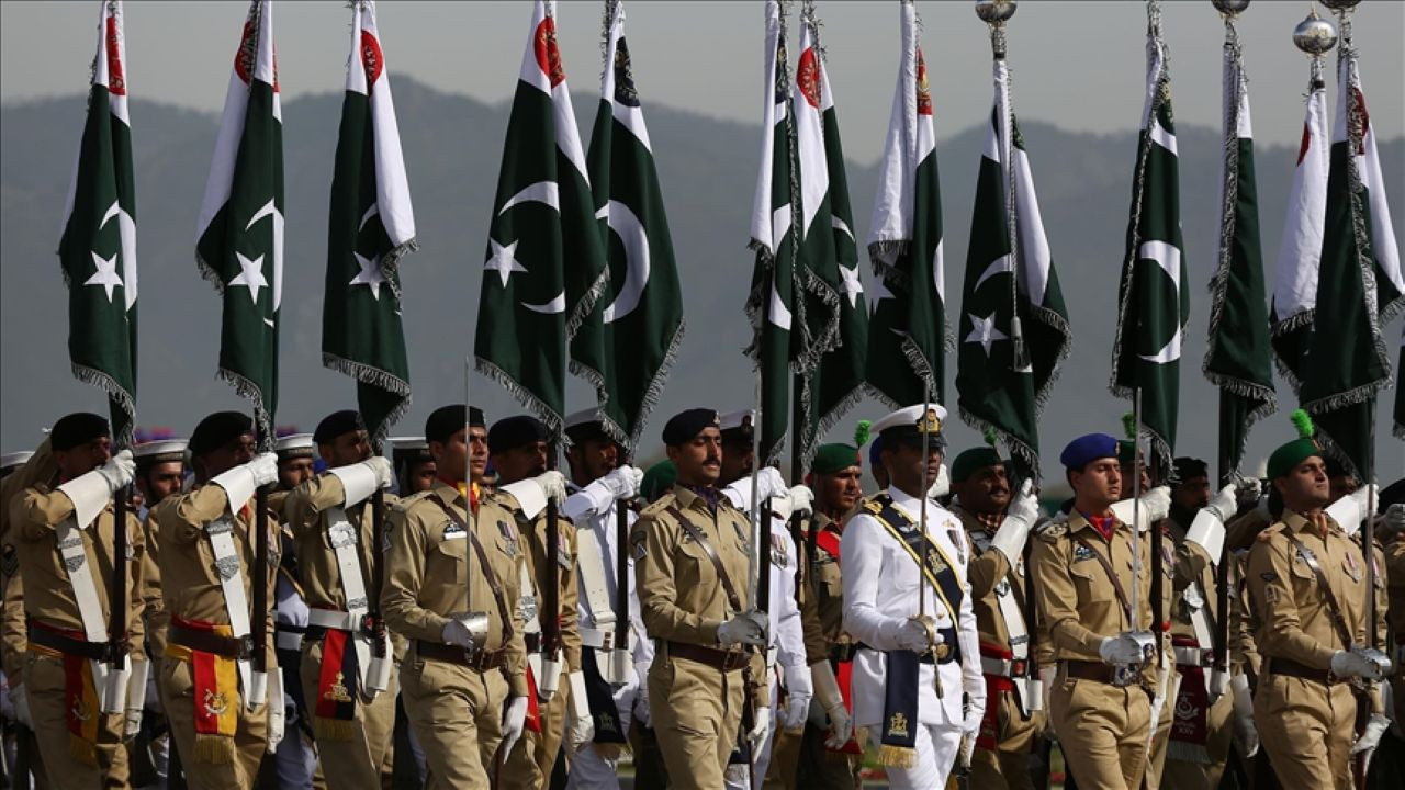 Pakistan'dan Suudi Arabistan'a büyük askeri sevkiyat: Binlerce asker, savaş uçakları ve savunma sistemleri