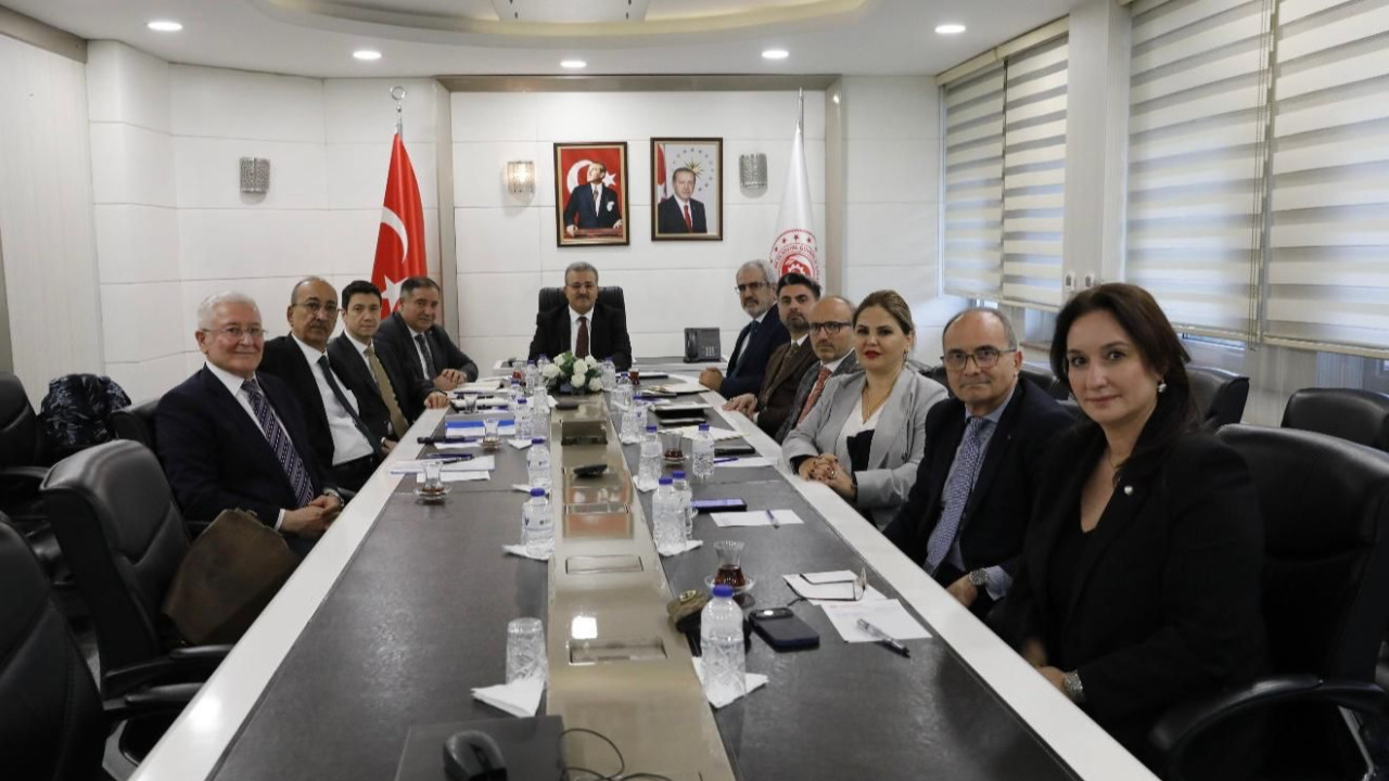 Özel İtalyan Lisesi grevinde bakanlık devrede