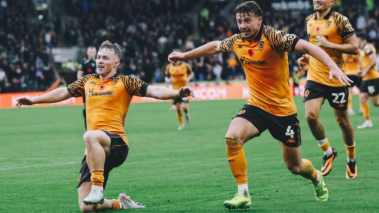 Hull City Premier Lig'e yükseldi mi? Acun'un takımı Premier Lig'e çıktı mı?