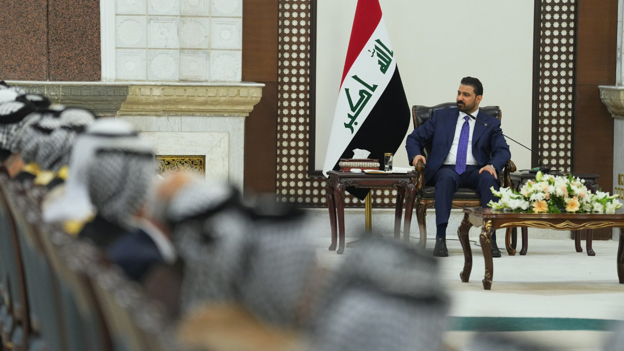 Irak Başbakanı Zeydi aşiret liderleriyle bir arada! Kararlılık mesajı verdi