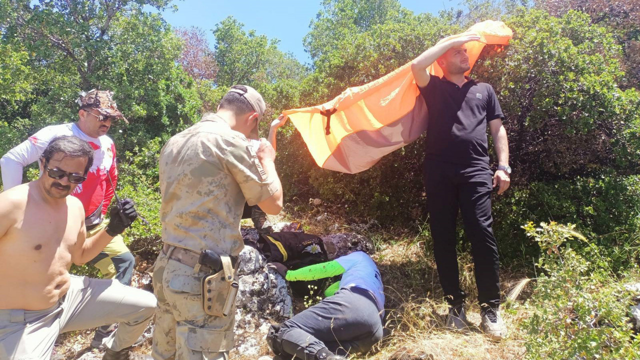 Gaziantep'te yamaç paraşütü kazası: Ormana düşen pilot yaral