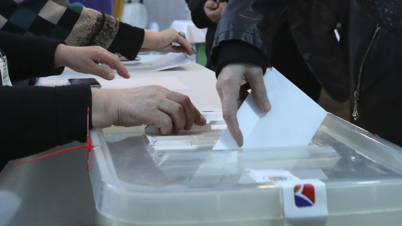Ermenistan seçimlerinde kazanan kim oldu? Paşinyan'dan ilk a