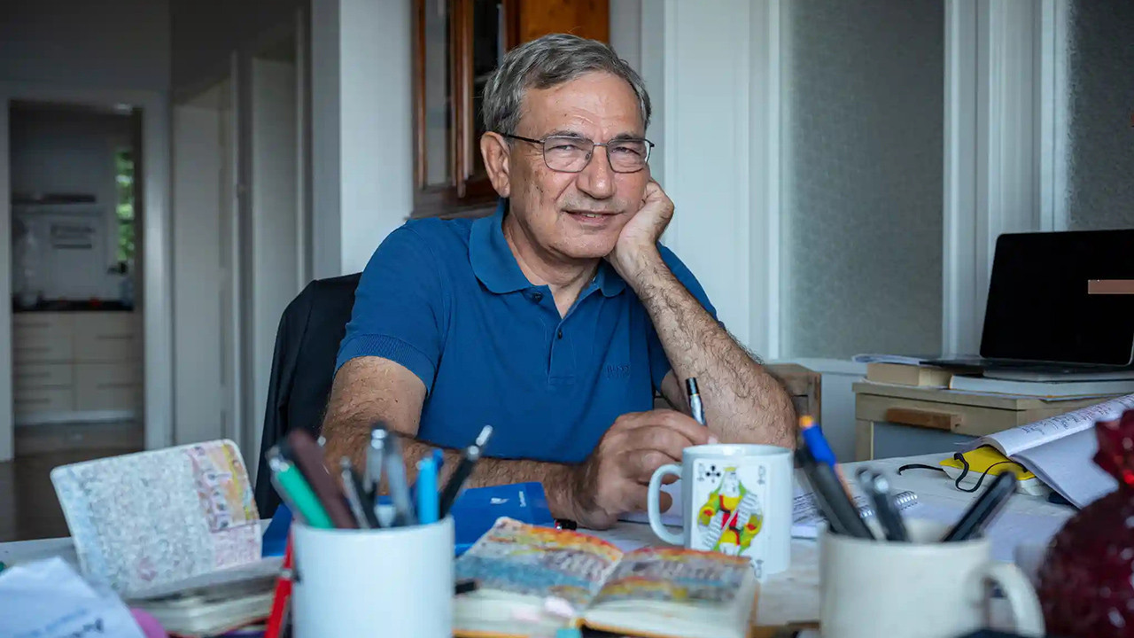Orhan Pamuk’un hedefinde müzeler var ‘Devleti ve bayrağı tem
